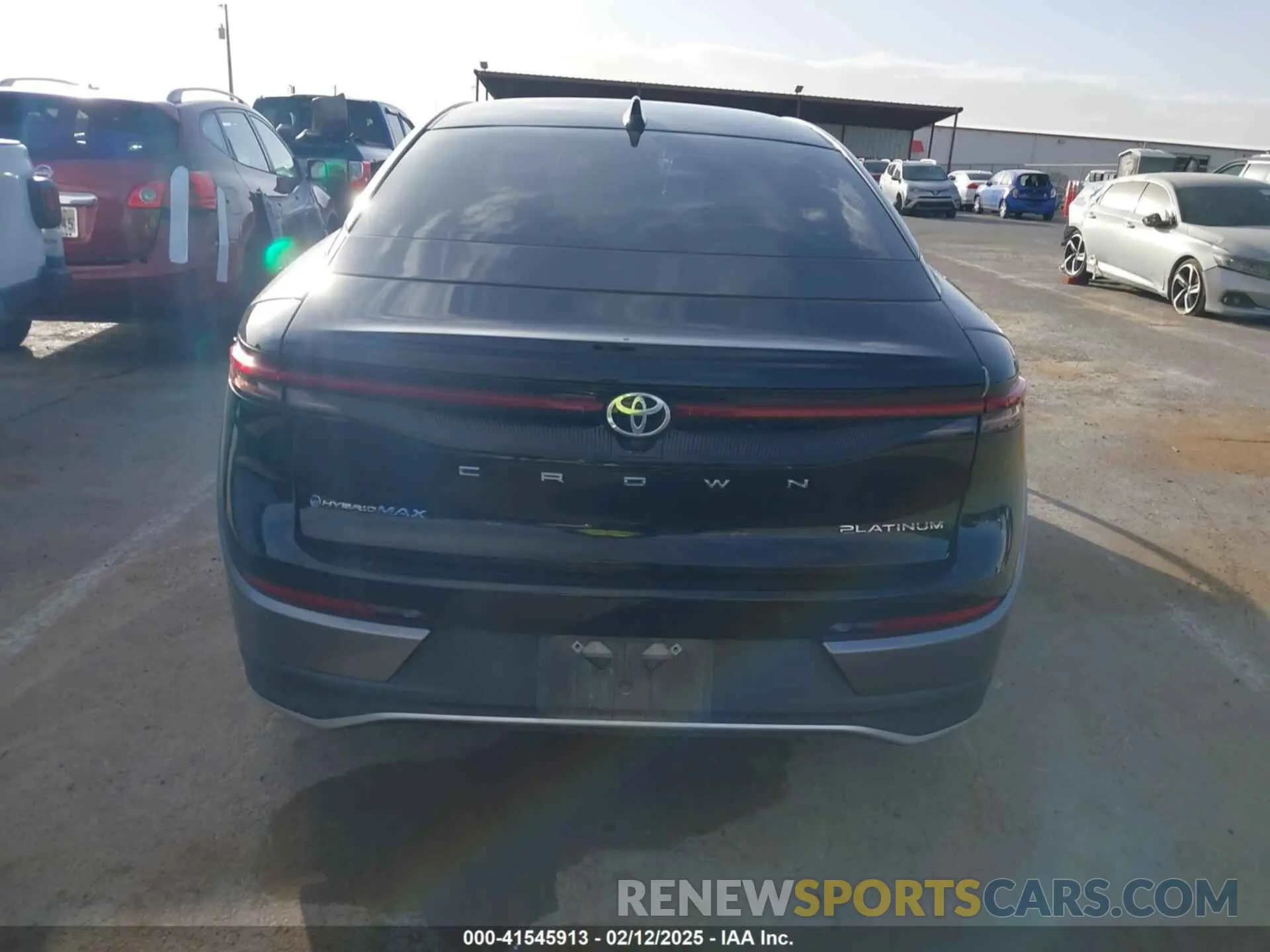 17 fotografías del automóvil dañado JTDAFAAF2R3006373 TOYOTA CROWN 2024