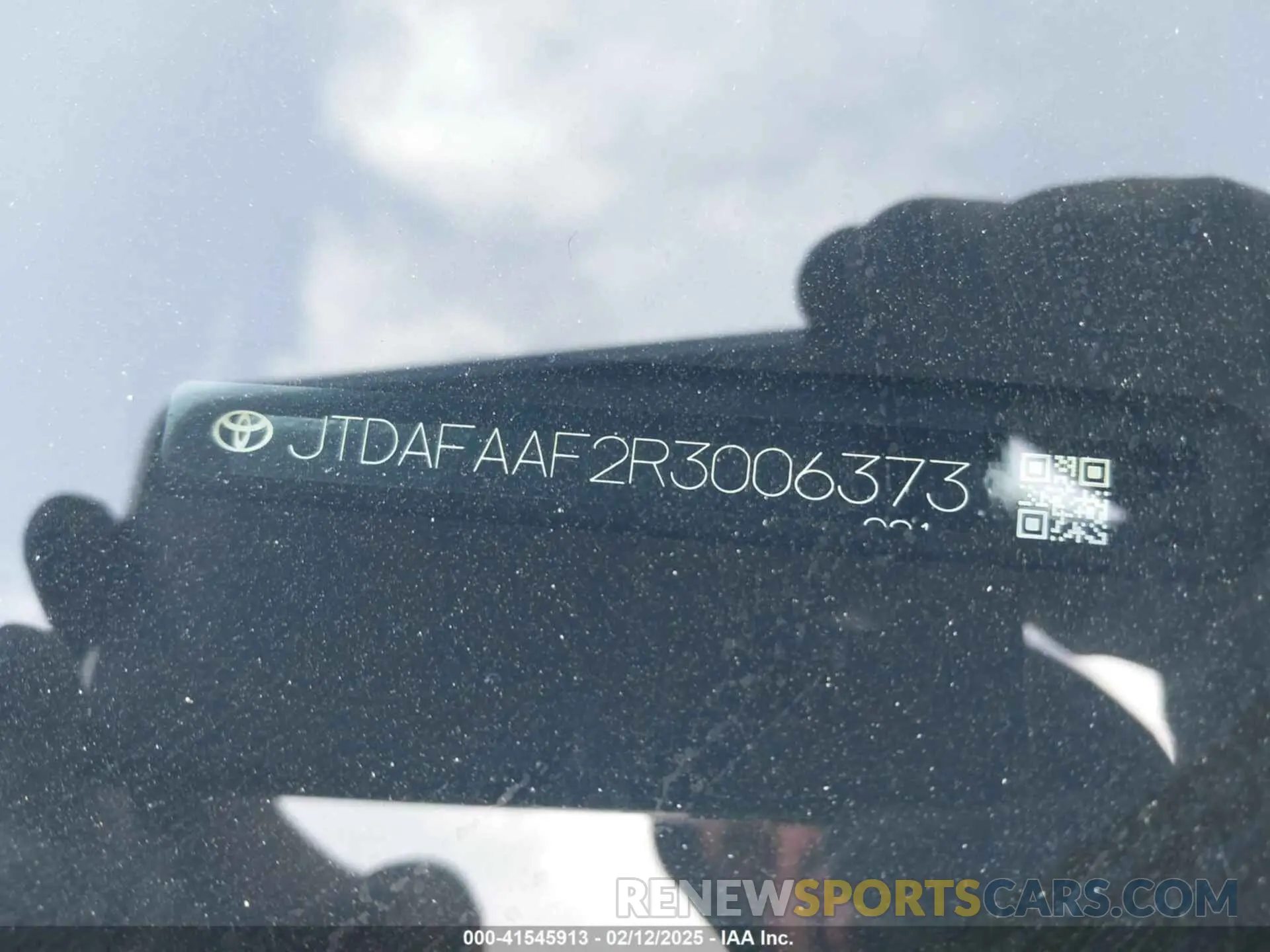 9 fotografías del automóvil dañado JTDAFAAF2R3006373 TOYOTA CROWN 2024