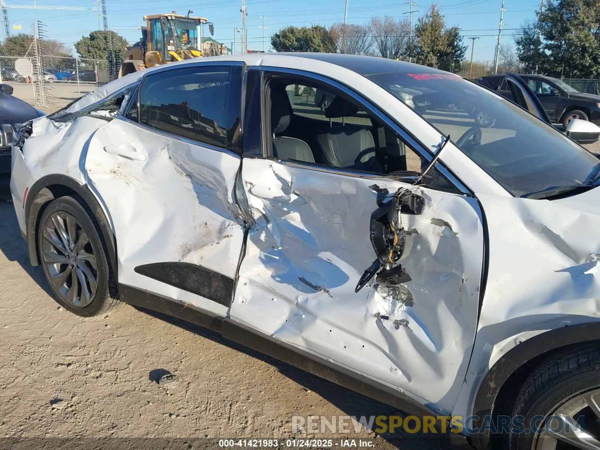 6 fotografías del automóvil dañado JTDAAAAF7S3033007 TOYOTA CROWN 2025