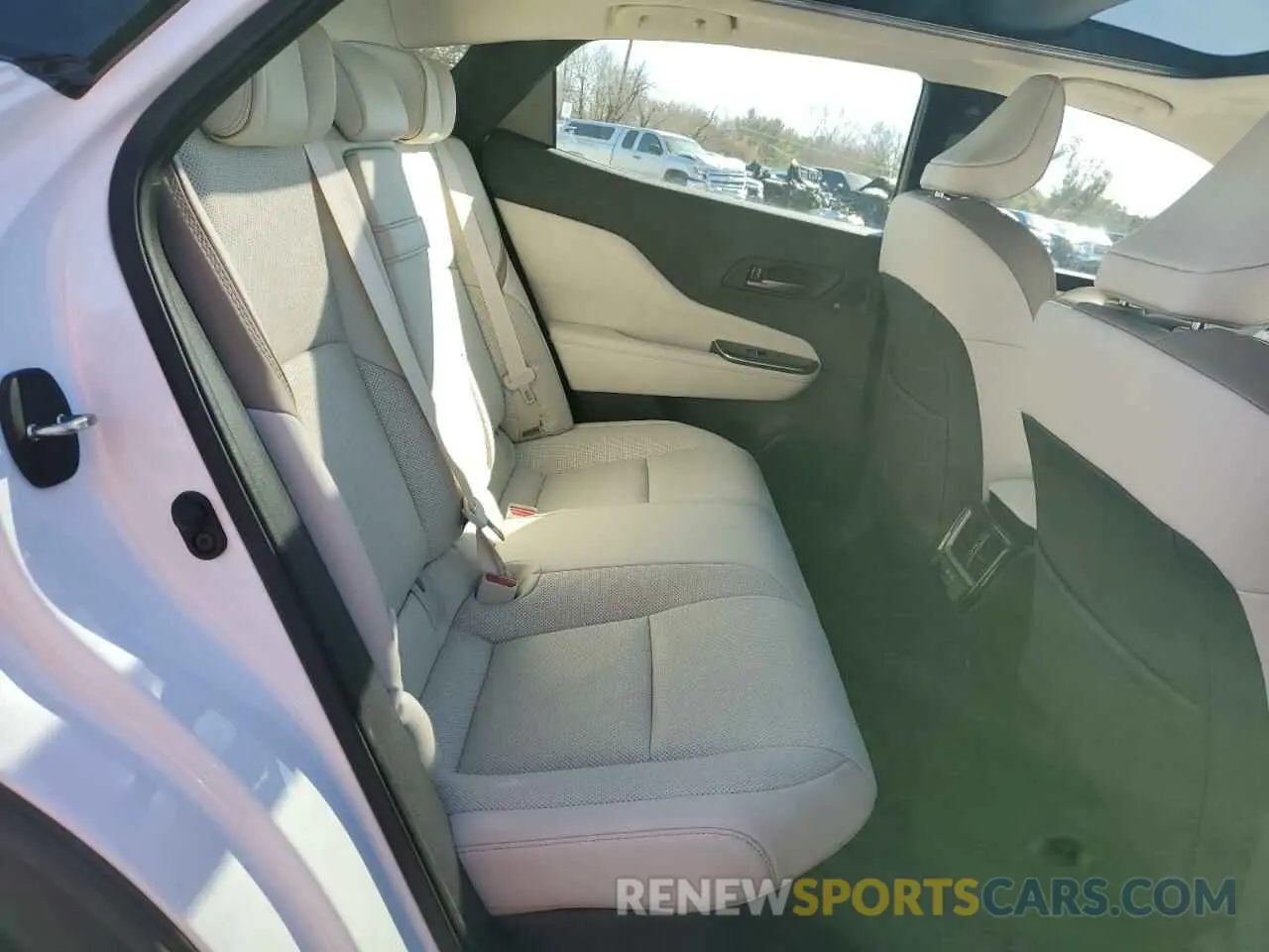 10 fotografías del automóvil dañado JTDAAAAF4R3029975 TOYOTA CROWN LIMI 2024