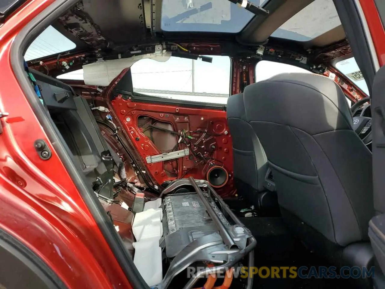 11 fotografías del automóvil dañado JTDAFAAFXP3000544 TOYOTA CROWN PLAT 2023