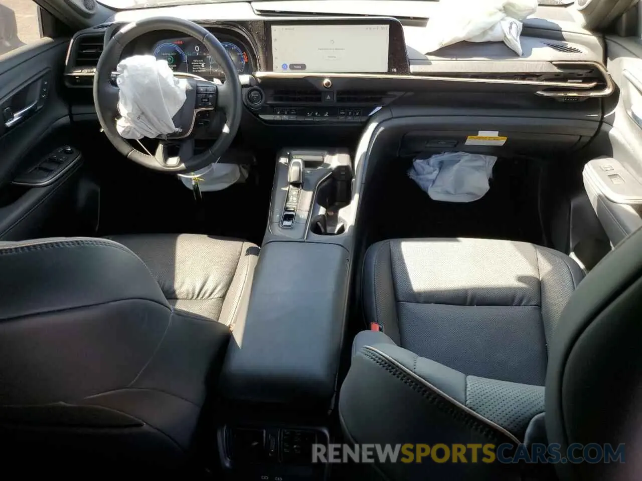 8 fotografías del automóvil dañado JTDAFAAFXP3003444 TOYOTA CROWN PLAT 2023