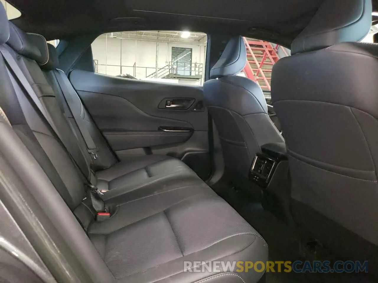 10 fotografías del automóvil dañado JTDAFAAF2R3010004 TOYOTA CROWN PLAT 2024