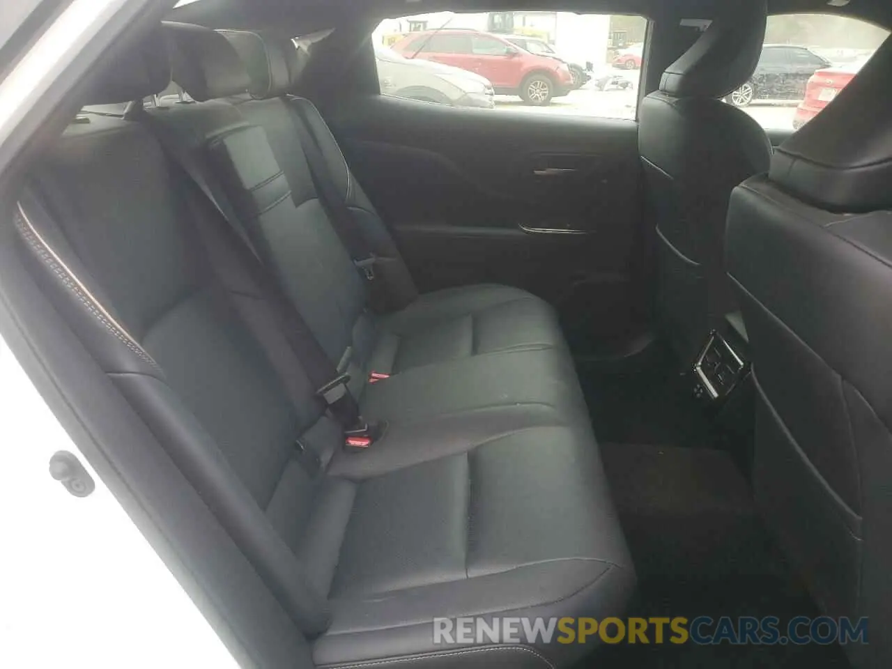 12 fotografías del automóvil dañado JTDAFAAFXR3005388 TOYOTA CROWN PLAT 2024