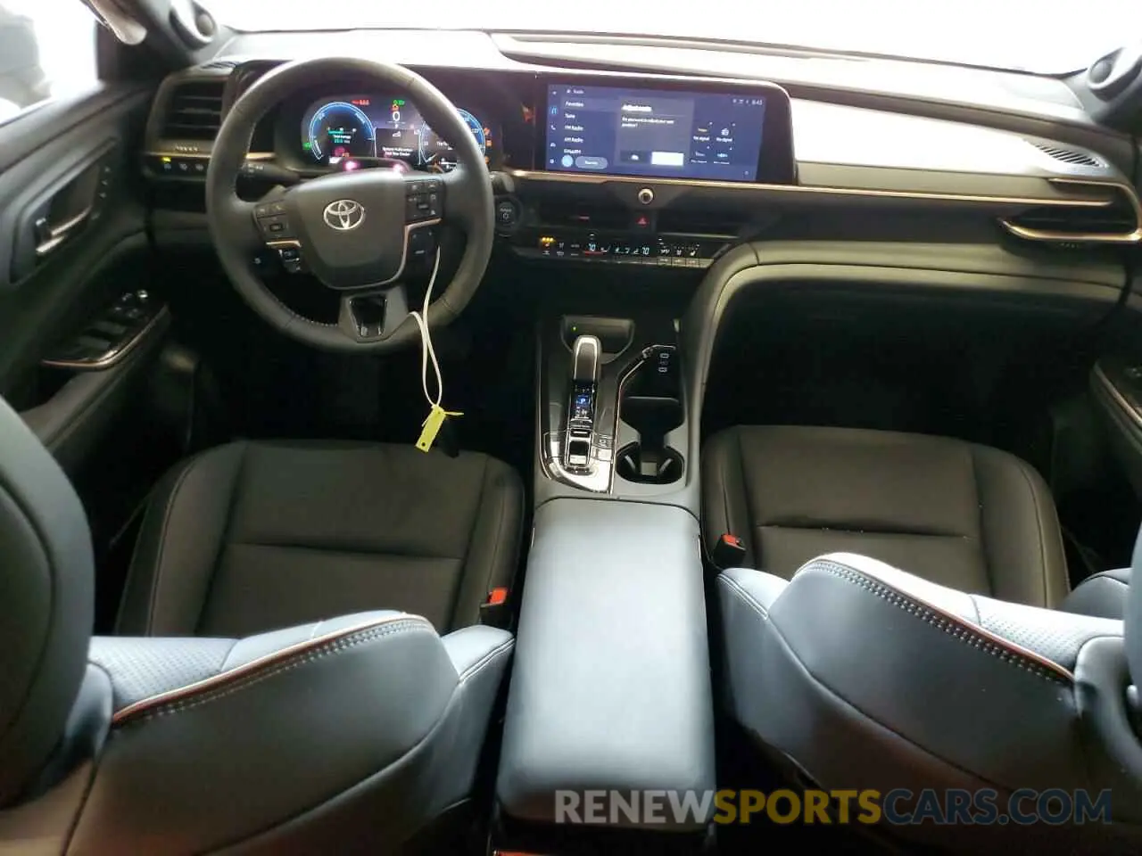 8 fotografías del automóvil dañado JTDACAAJ2S3013603 TOYOTA CROWN SIGN 2025