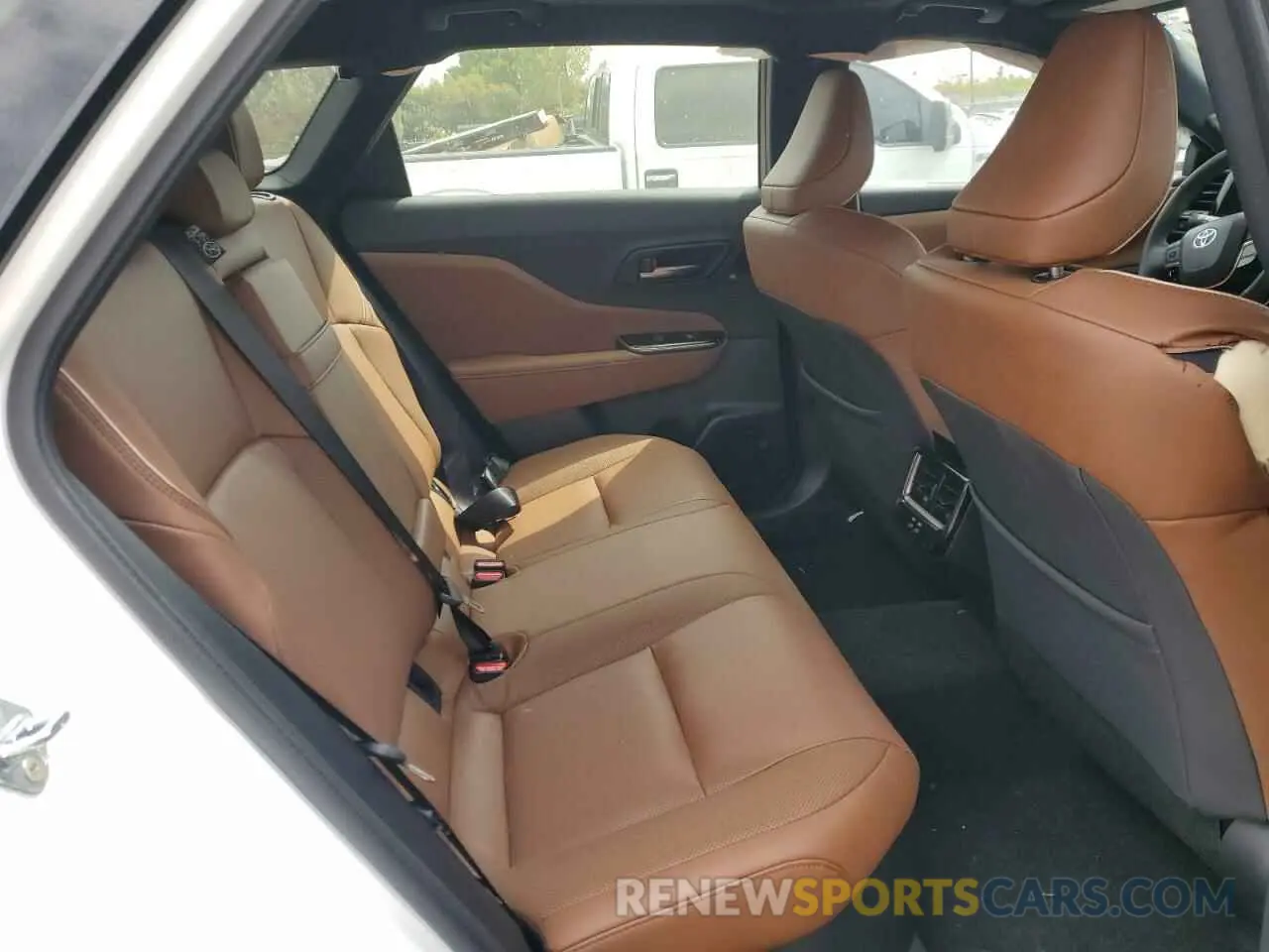 11 fotografías del automóvil dañado JTDACAAJ3S3019829 TOYOTA CROWN SIGN 2025