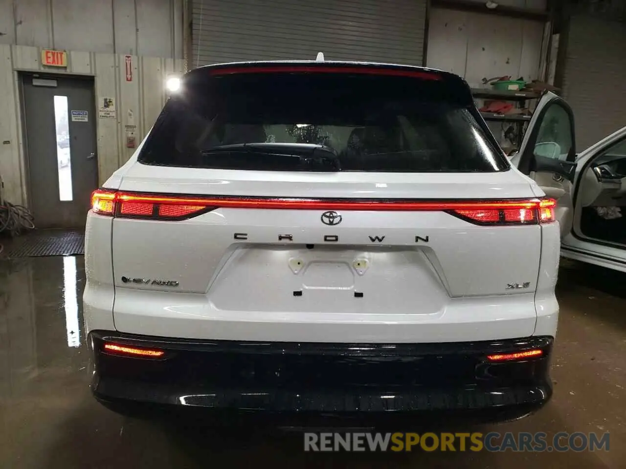 6 fotografías del automóvil dañado JTDACAAJ4S3006538 TOYOTA CROWN SIGN 2025