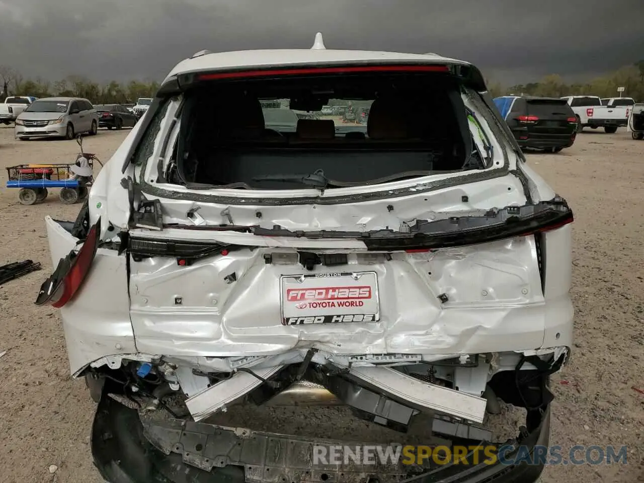 6 fotografías del automóvil dañado JTDACAAJ5S3017063 TOYOTA CROWN SIGN 2025