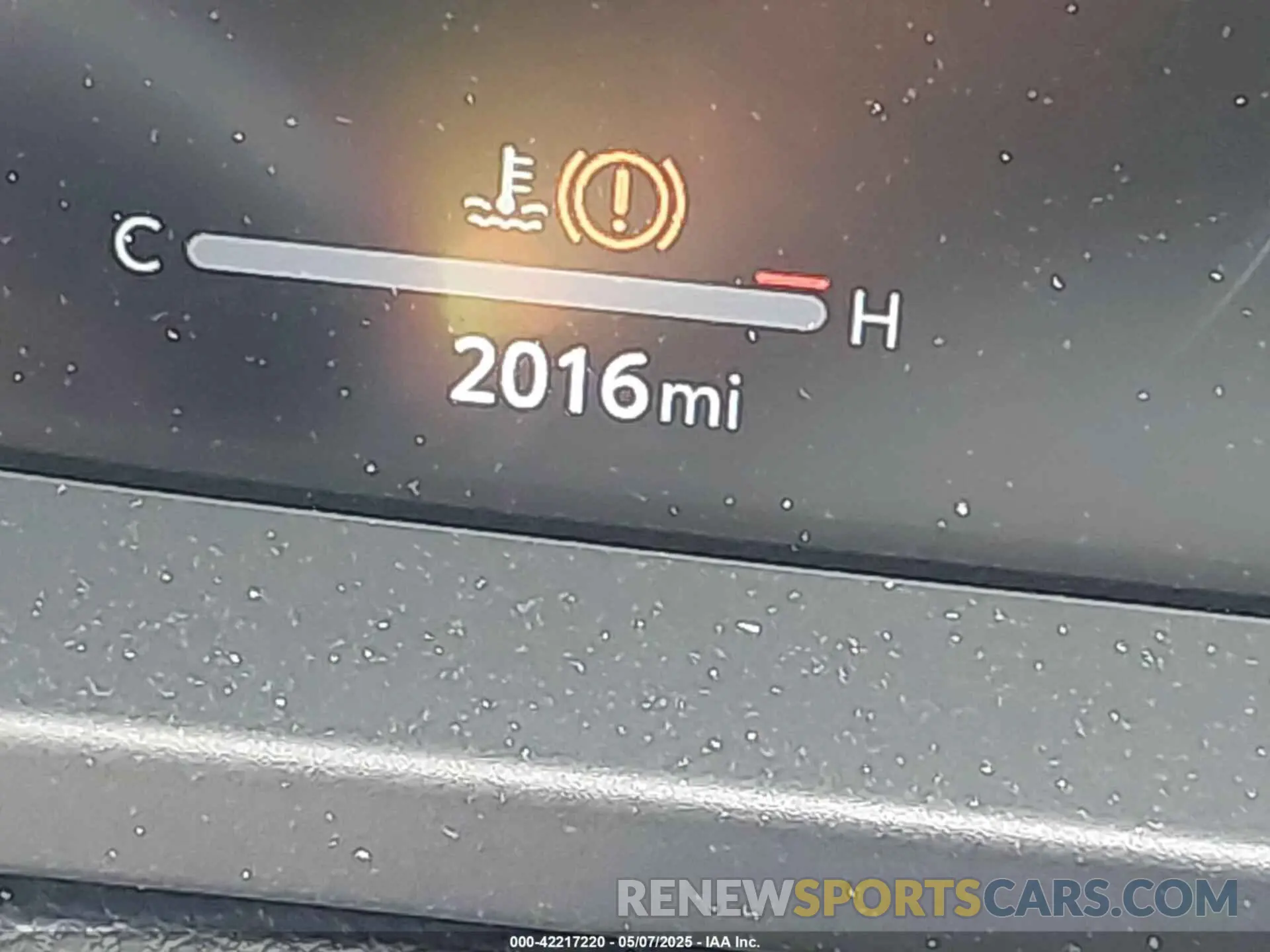 15 fotografías del automóvil dañado JTDACAAJ1S3007128 TOYOTA CROWN SIGNIA 2025