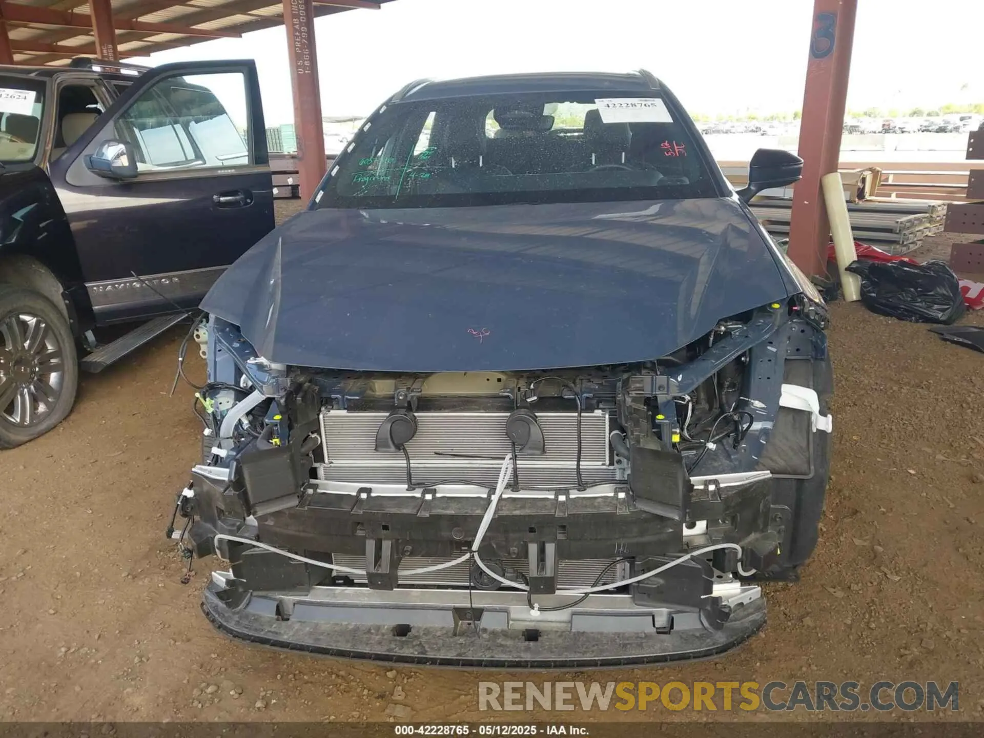 13 fotografías del automóvil dañado JTDACAAJ3S3003355 TOYOTA CROWN SIGNIA 2025