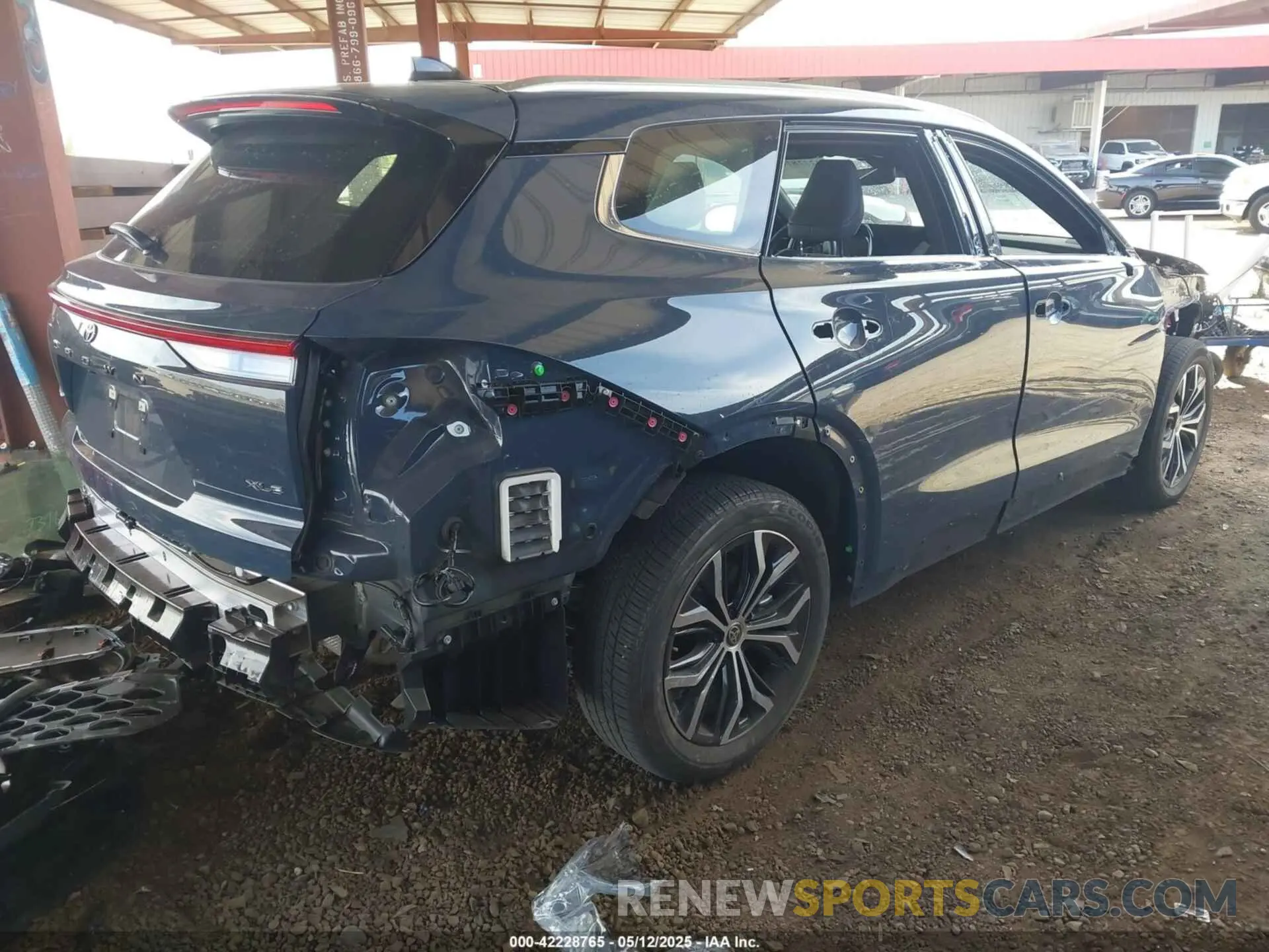 4 fotografías del automóvil dañado JTDACAAJ3S3003355 TOYOTA CROWN SIGNIA 2025