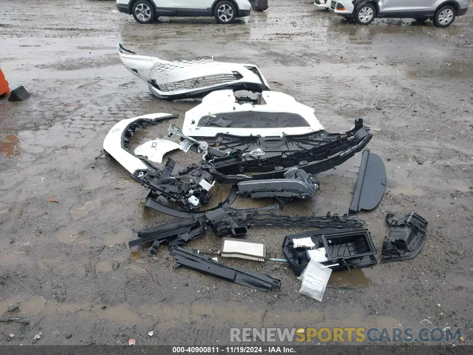11 fotografías del automóvil dañado JTDACAAJ4S3001596 TOYOTA CROWN SIGNIA 2025