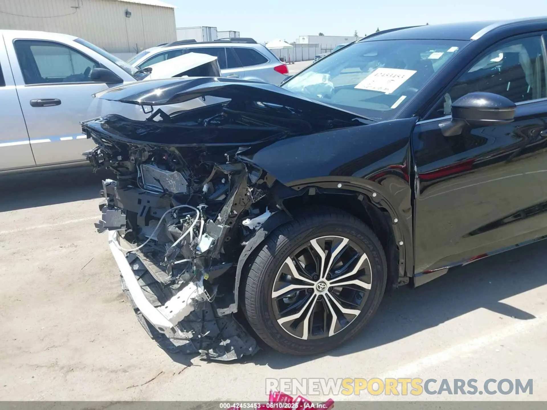 21 fotografías del automóvil dañado JTDACAAJ4S3013344 TOYOTA CROWN SIGNIA 2025