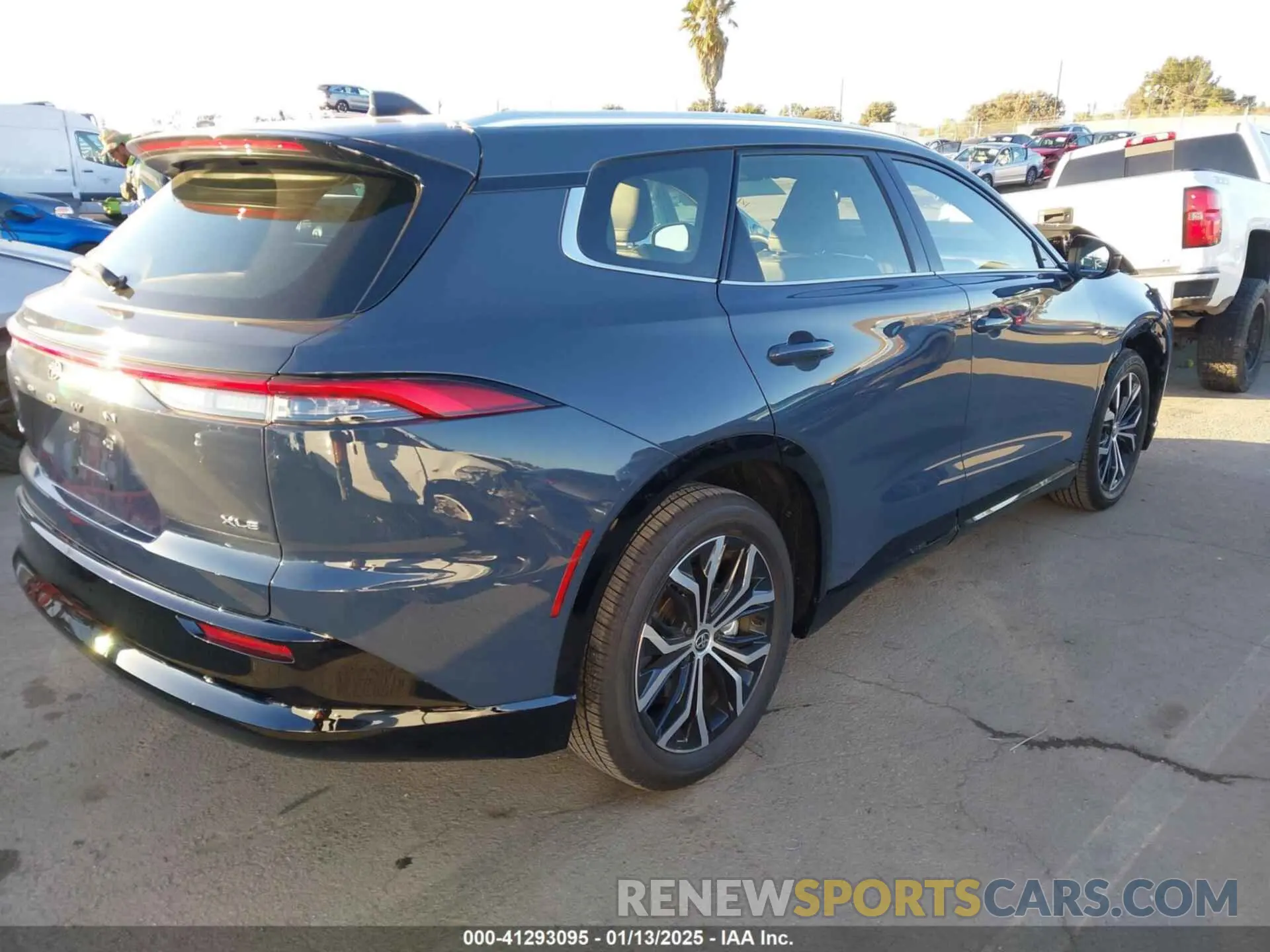 4 fotografías del automóvil dañado JTDACAAJ5S3001199 TOYOTA CROWN SIGNIA 2025