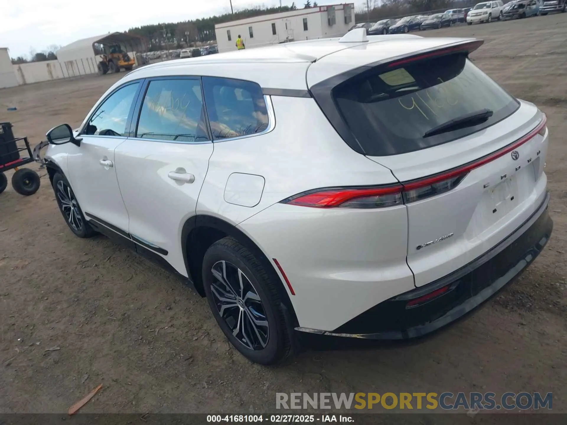 3 fotografías del automóvil dañado JTDACAAJ6S3008503 TOYOTA CROWN SIGNIA 2025