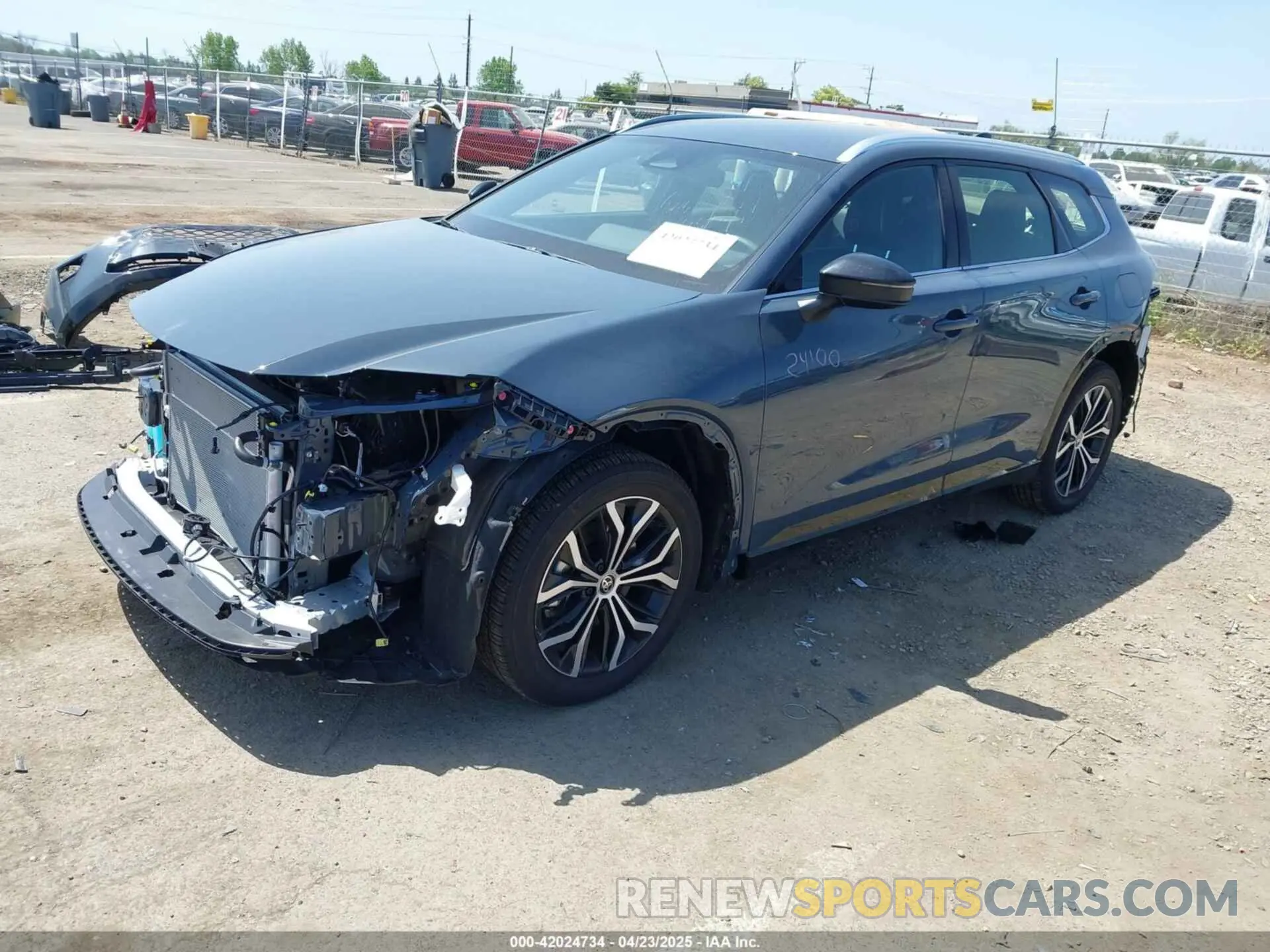 2 fotografías del automóvil dañado JTDACAAJ6S3016620 TOYOTA CROWN SIGNIA 2025
