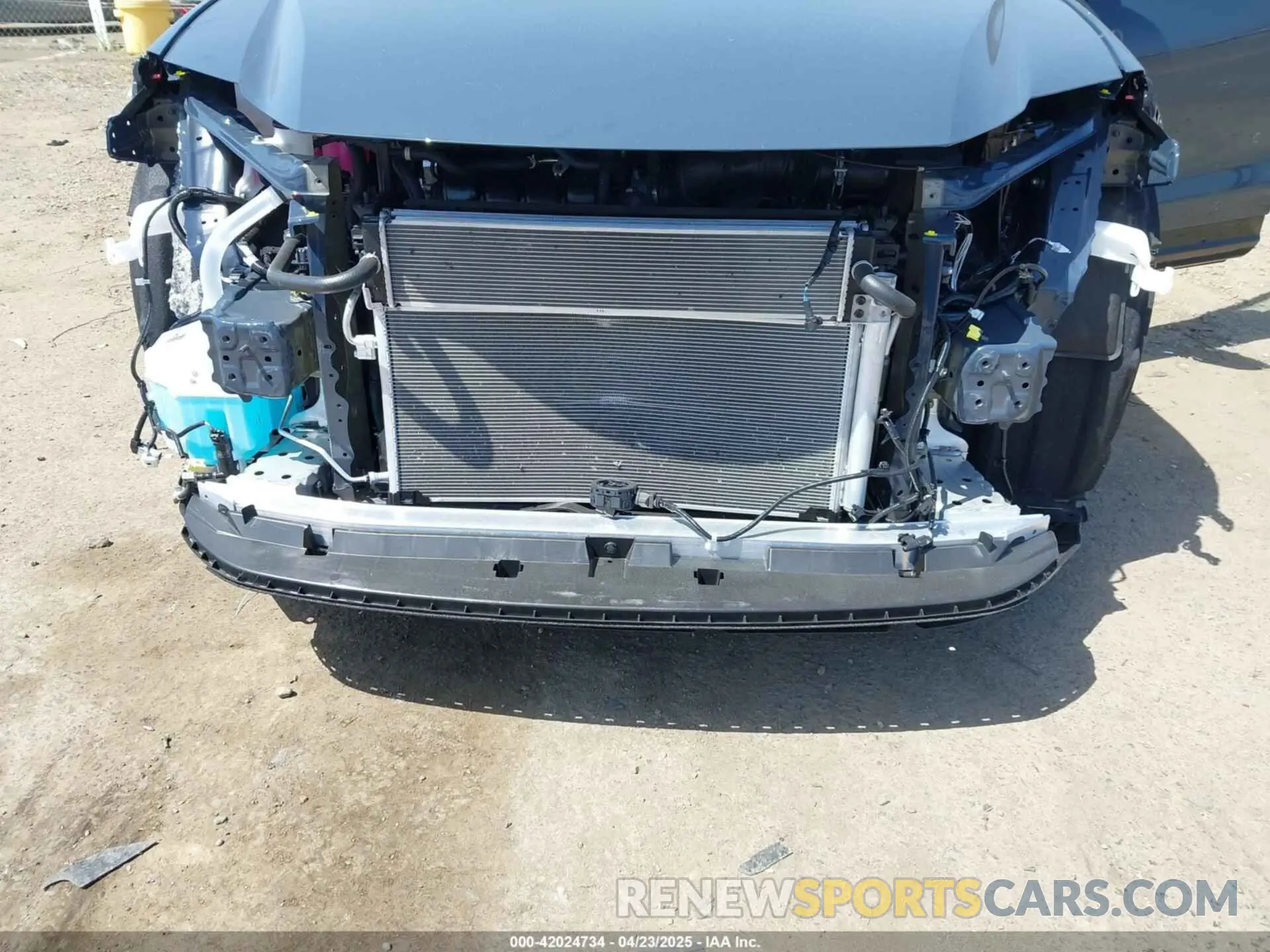 6 fotografías del automóvil dañado JTDACAAJ6S3016620 TOYOTA CROWN SIGNIA 2025
