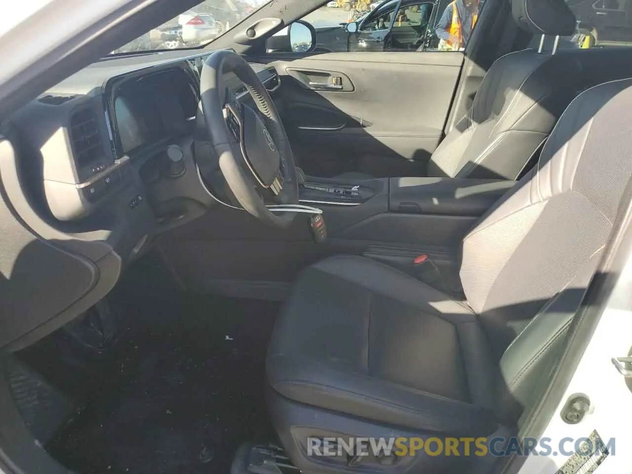 7 fotografías del automóvil dañado JTDAAAAF0P3002818 TOYOTA CROWN XLE 2023