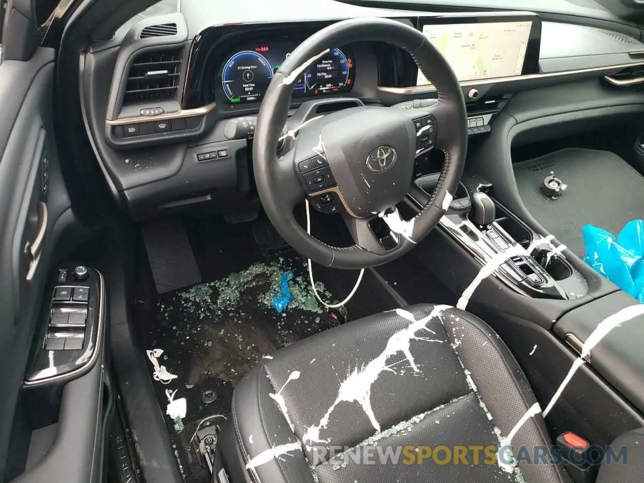 8 fotografías del automóvil dañado JTDAAAAF0R3019296 TOYOTA CROWN XLE 2024