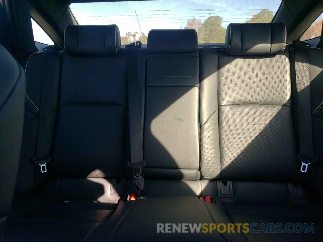 10 fotografías del automóvil dañado JTDAAAAF2R3021731 TOYOTA CROWN XLE 2024