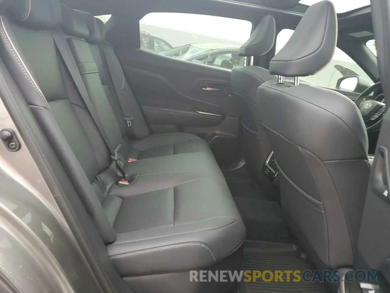 10 fotografías del automóvil dañado JTDAAAAF5R3022095 TOYOTA CROWN XLE 2024