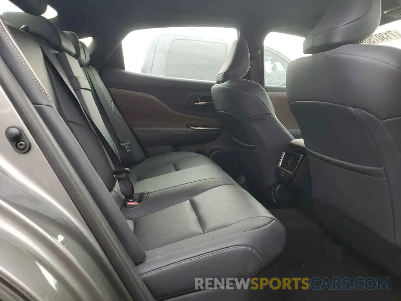 10 fotografías del automóvil dañado JTDAAAAF6R3029203 TOYOTA CROWN XLE 2024