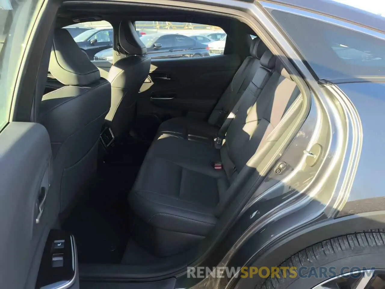 12 fotografías del automóvil dañado JTDAAAAF9R3030135 TOYOTA CROWN XLE 2024