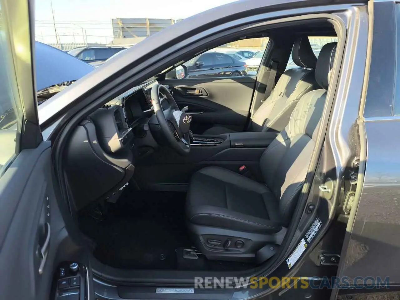 7 fotografías del automóvil dañado JTDAAAAF9R3030135 TOYOTA CROWN XLE 2024