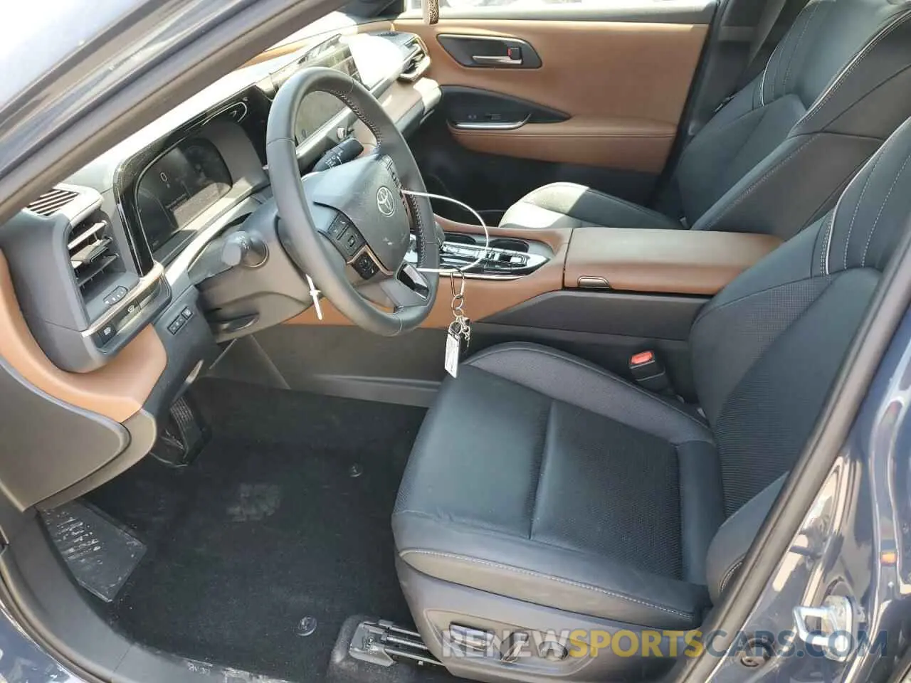 7 fotografías del automóvil dañado JTDAAAAF4S3032333 TOYOTA CROWN XLE 2025