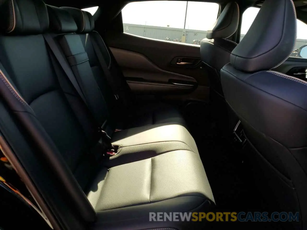 10 fotografías del automóvil dañado JTDAAAAF8S3032416 TOYOTA CROWN XLE 2025