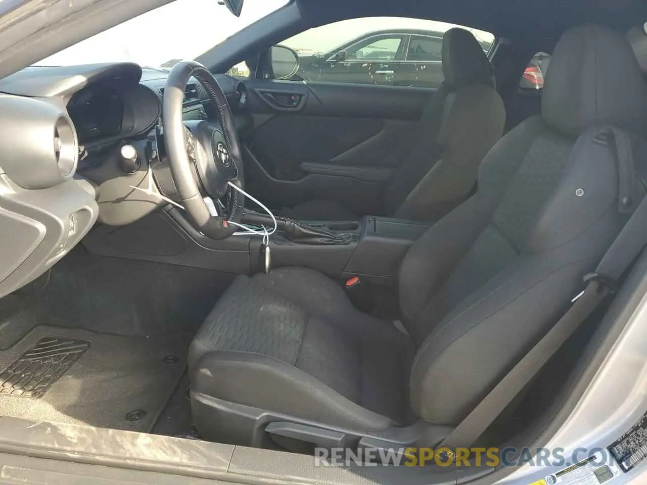 7 fotografías del automóvil dañado JF1ZNBC1XN8755387 TOYOTA GR 86 2022