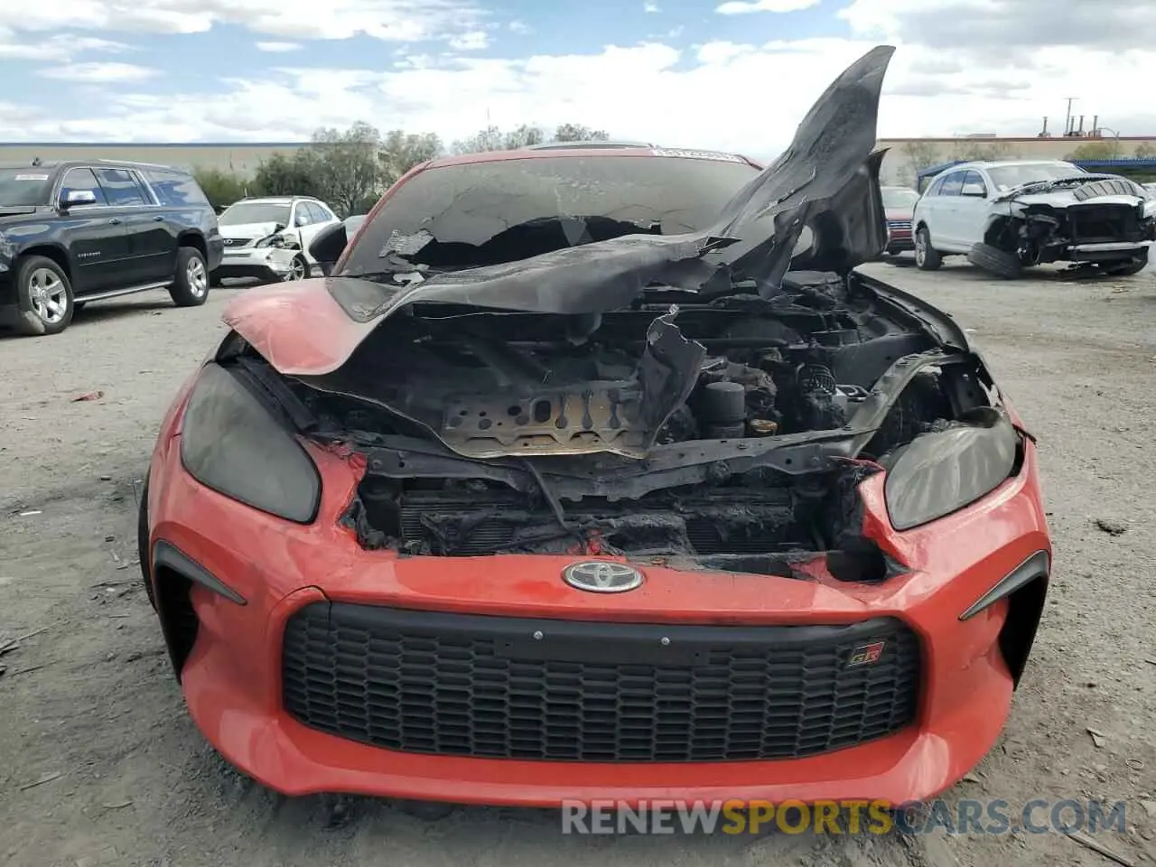 5 fotografías del automóvil dañado JF1ZNBB17P9756348 TOYOTA GR 86 2023