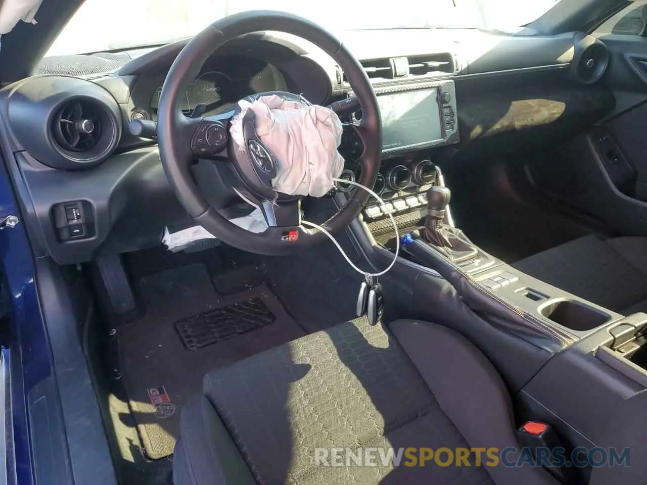 8 fotografías del automóvil dañado JF1ZNBC19P8754136 TOYOTA GR 86 2023