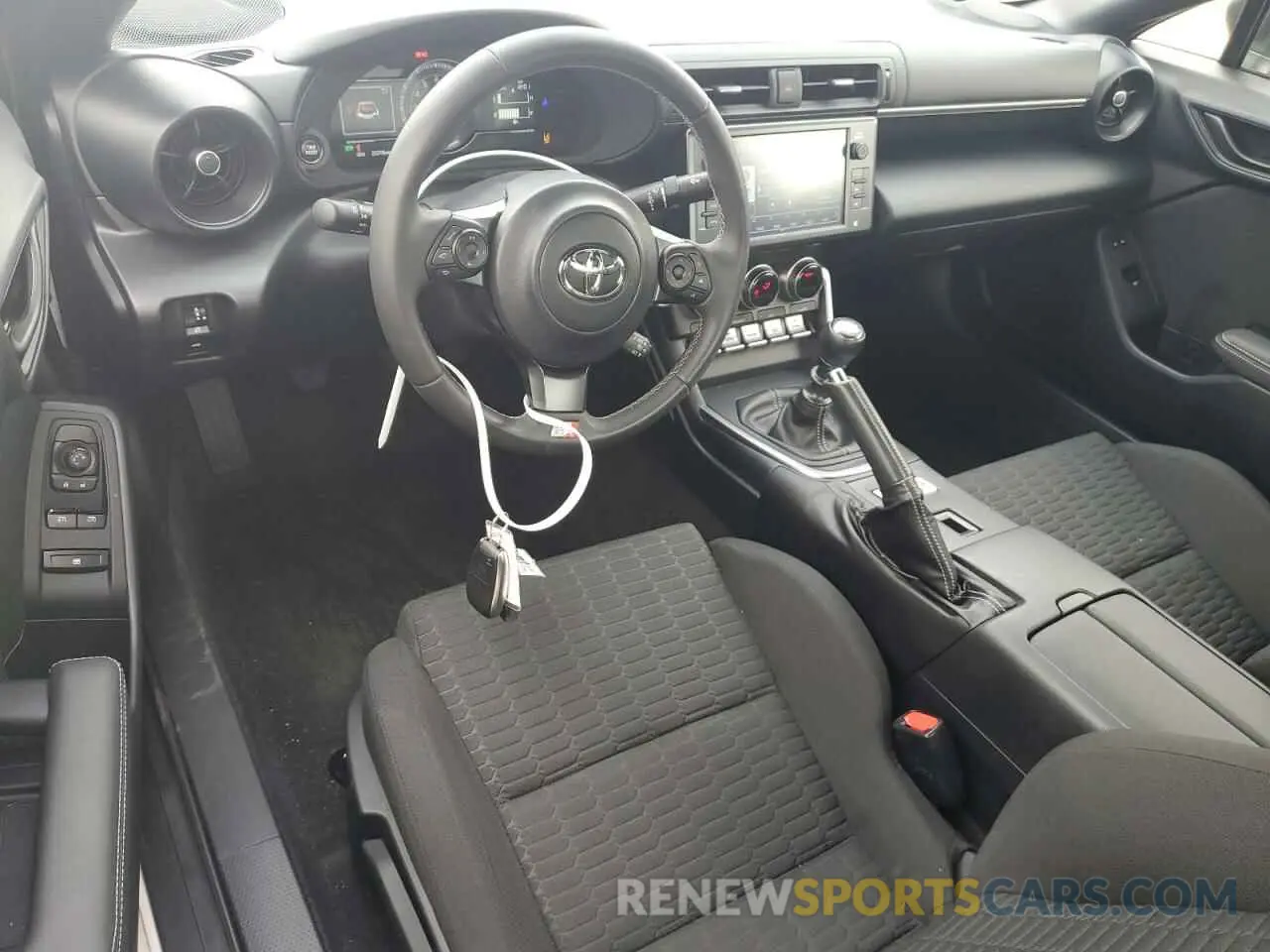 8 fotografías del automóvil dañado JF1ZNBB10R9754699 TOYOTA GR 86 2024