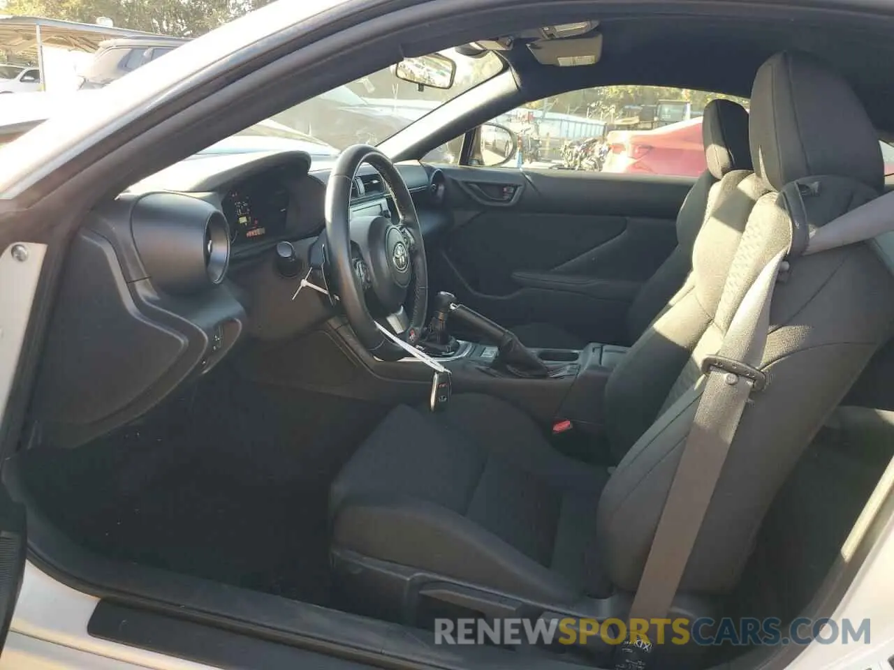 7 fotografías del automóvil dañado JF1ZNBB12R8755679 TOYOTA GR 86 2024