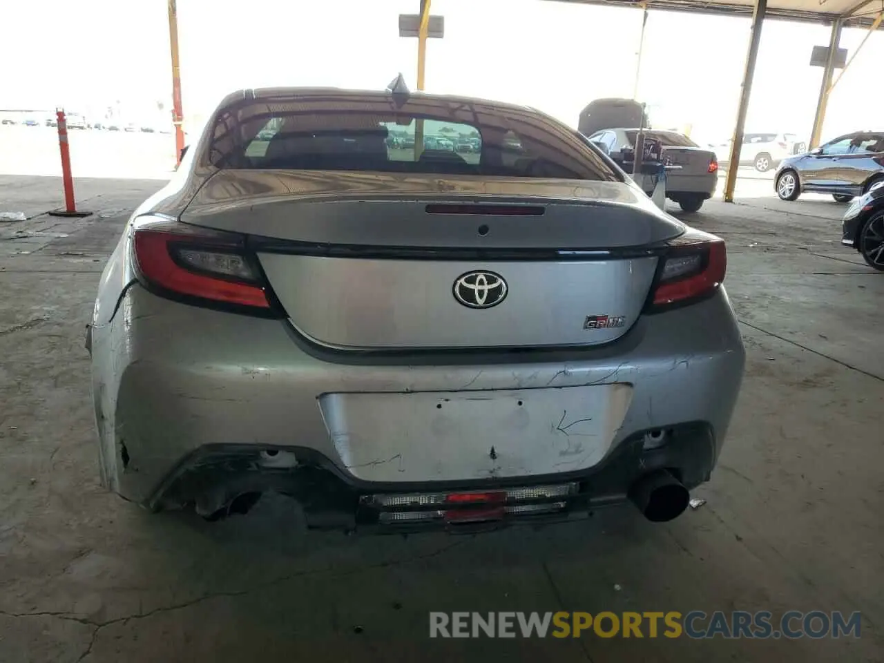 6 fotografías del automóvil dañado JF1ZNBB17R9755378 TOYOTA GR 86 2024