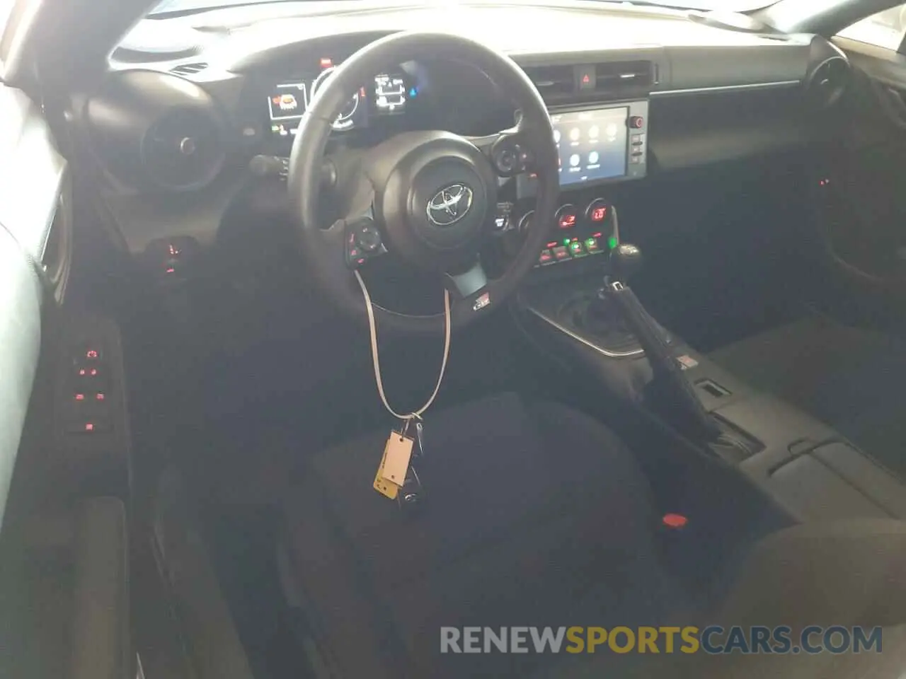 8 fotografías del automóvil dañado JF1ZNBB17R9755378 TOYOTA GR 86 2024