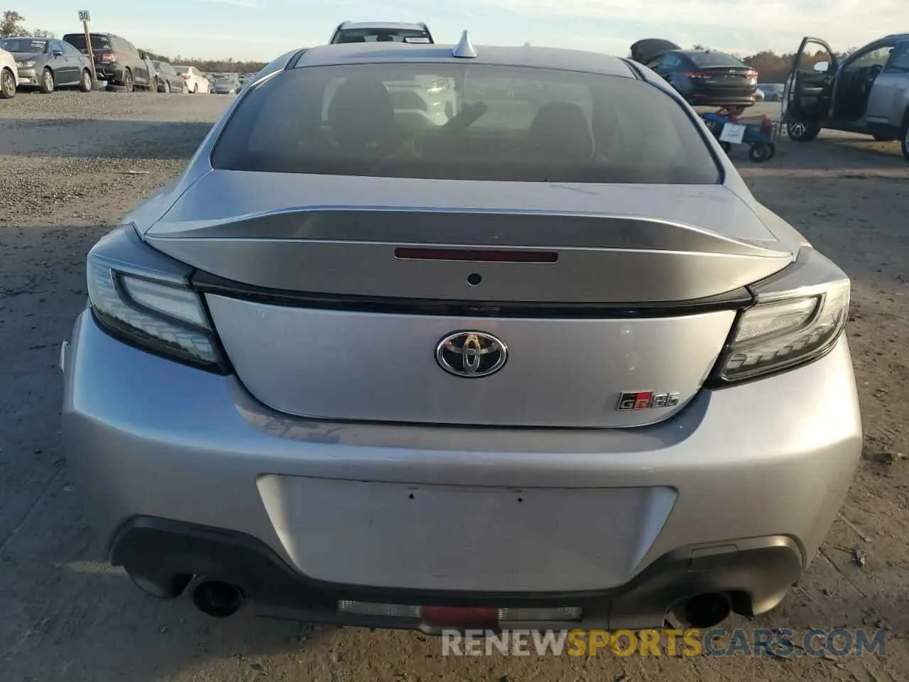 6 fotografías del automóvil dañado JF1ZNBE12N9754001 TOYOTA GR 86 PREM 2022