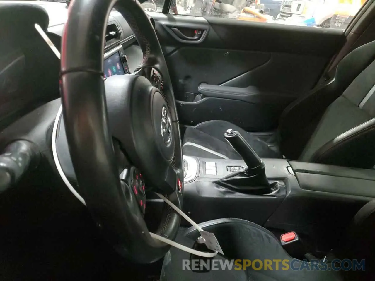 7 fotografías del automóvil dañado JF1ZNBE1XN9753856 TOYOTA GR 86 PREM 2022