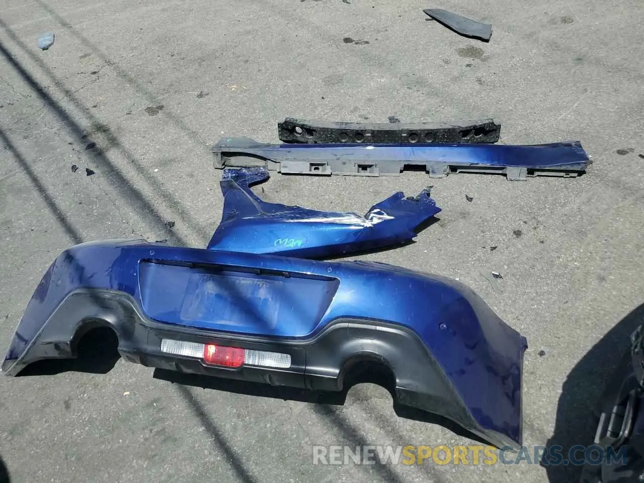 12 fotografías del automóvil dañado JF1ZNBF13N8758546 TOYOTA GR 86 PREM 2022