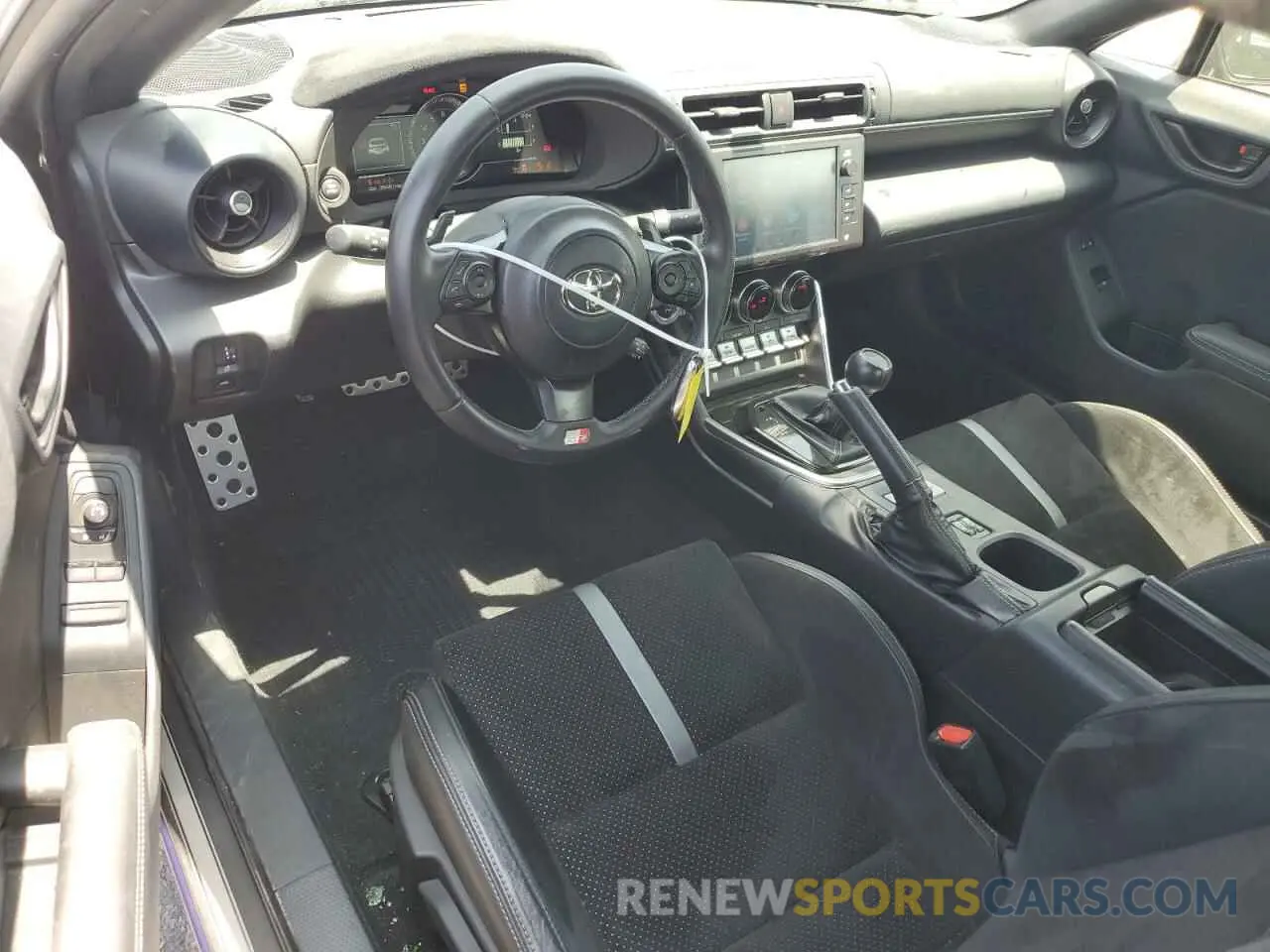 8 fotografías del automóvil dañado JF1ZNBF13N8758546 TOYOTA GR 86 PREM 2022