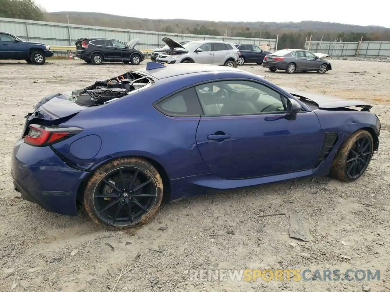 3 fotografías del automóvil dañado JF1ZNBF15N8750805 TOYOTA GR 86 PREM 2022