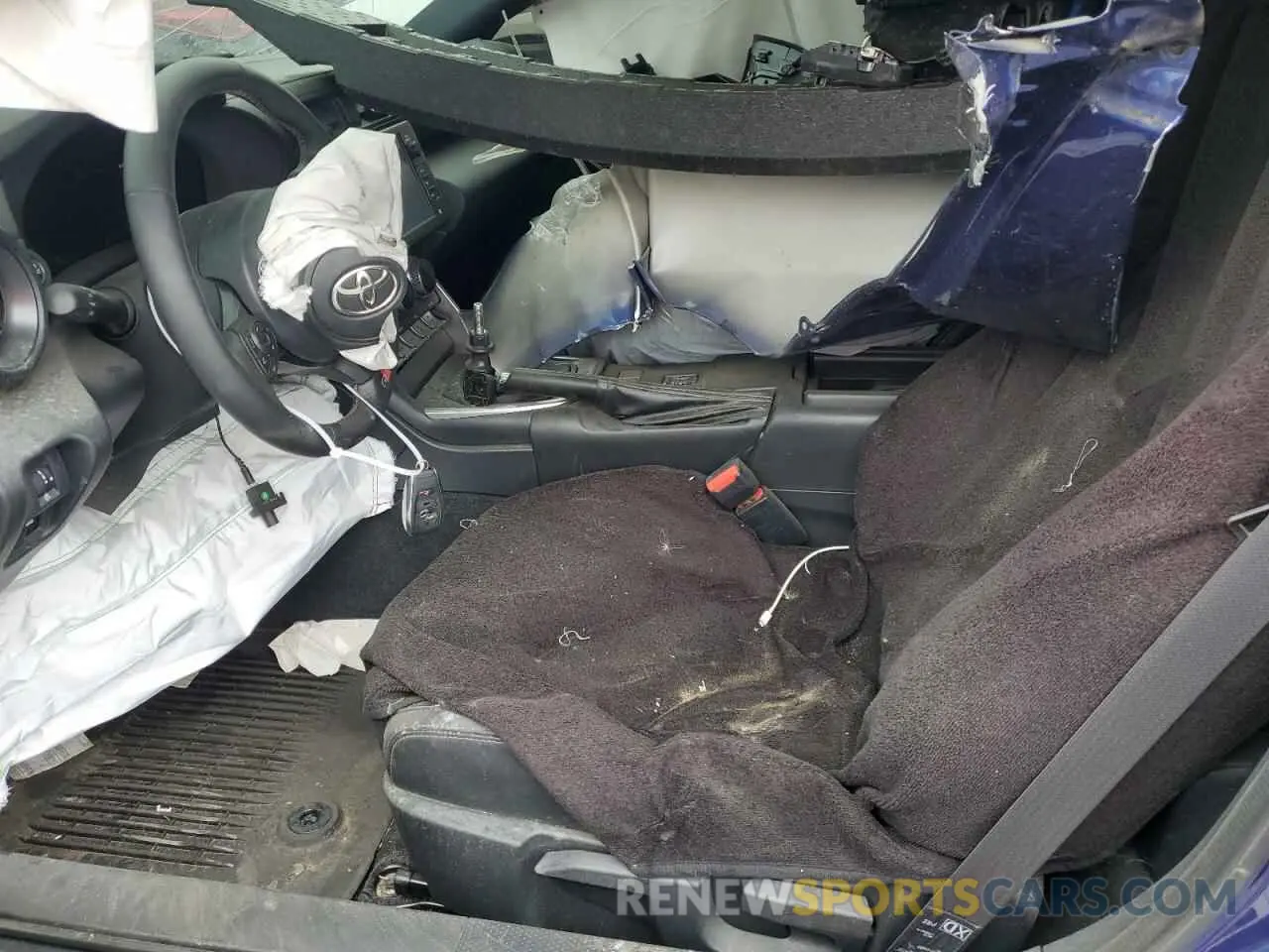 7 fotografías del automóvil dañado JF1ZNBE12P9751456 TOYOTA GR 86 PREM 2023