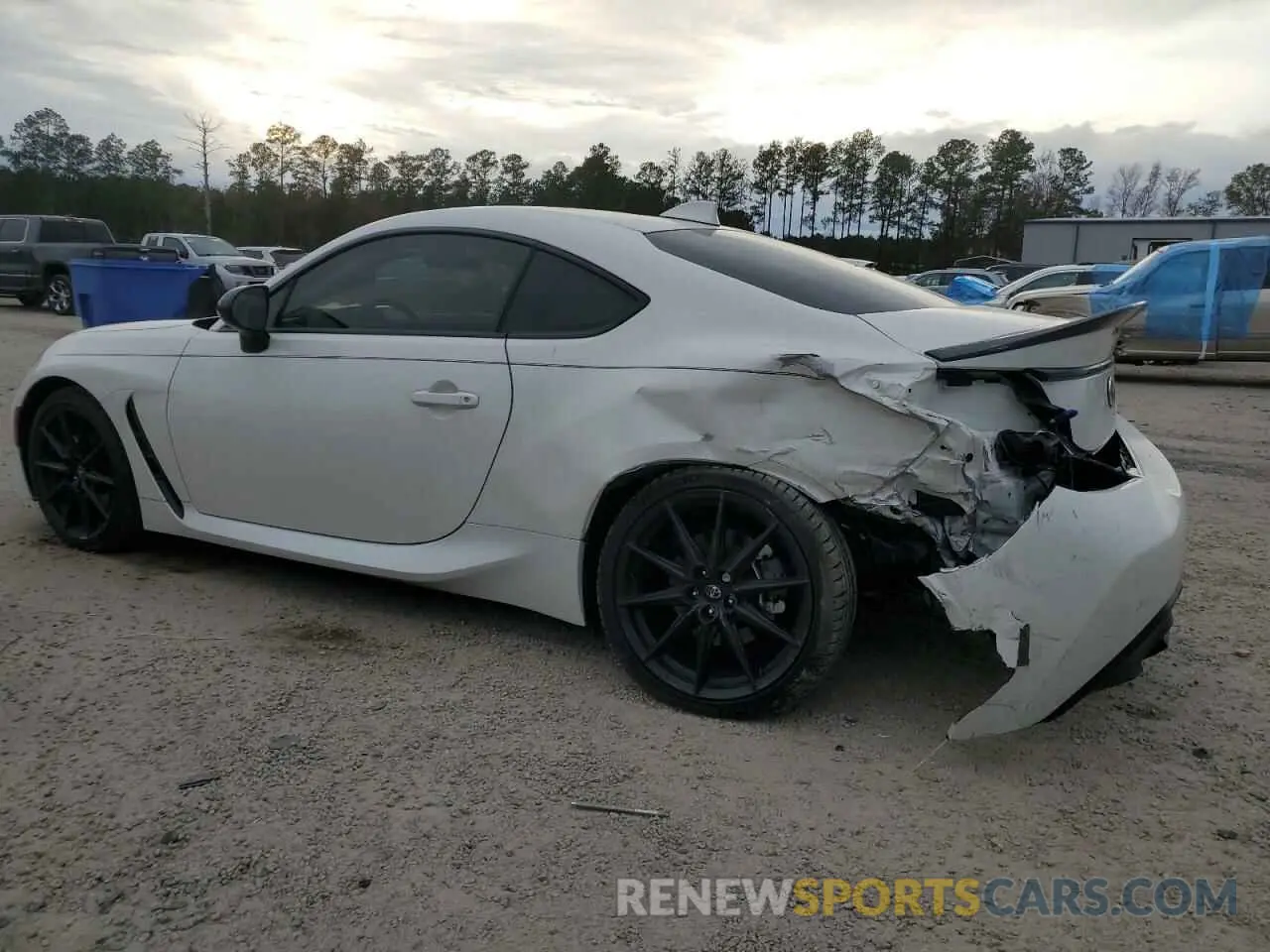 2 fotografías del automóvil dañado JF1ZNBF13P8764107 TOYOTA GR 86 PREM 2023