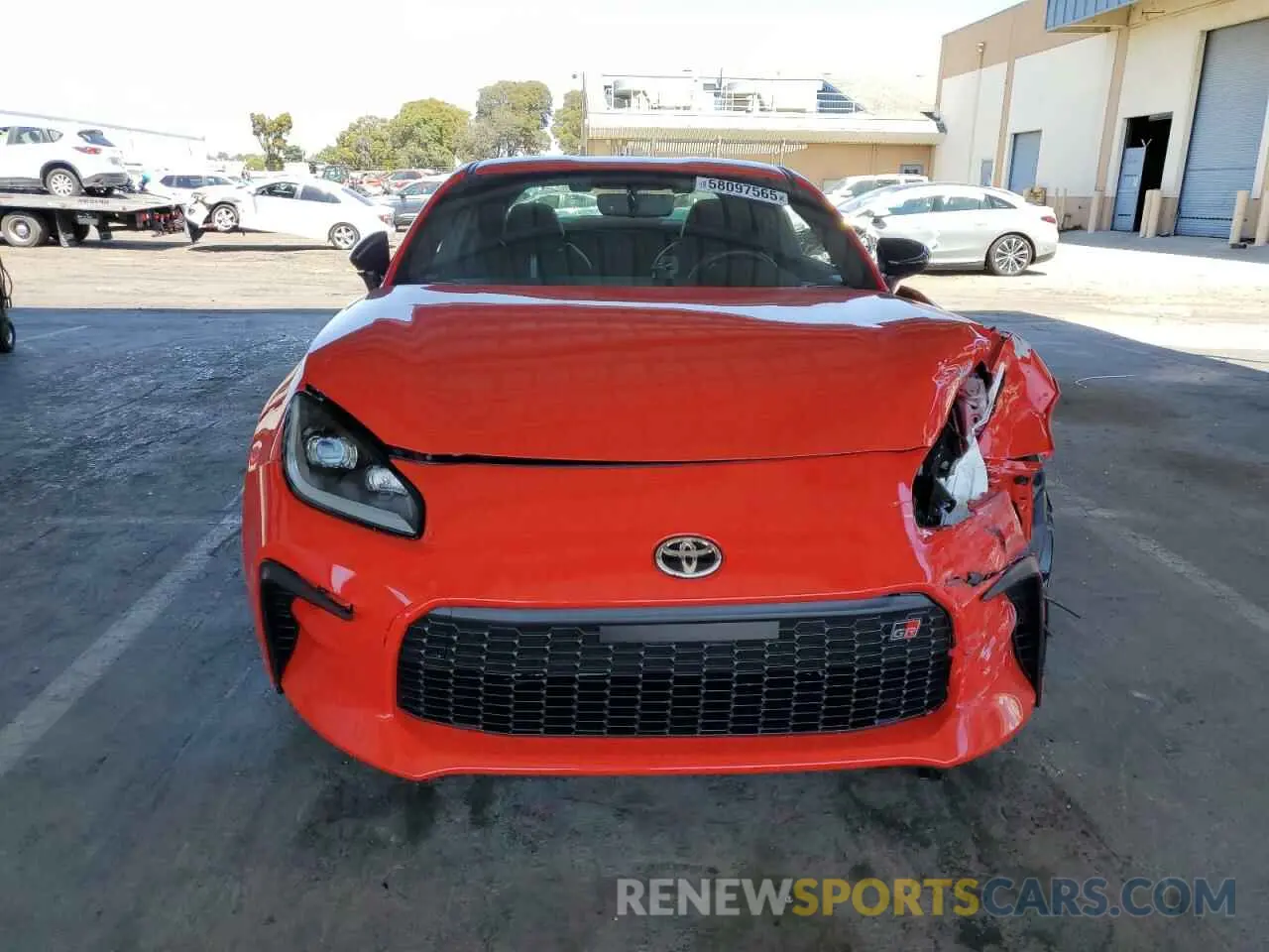 5 fotografías del automóvil dañado JF1ZNBF14P8750488 TOYOTA GR 86 PREM 2023