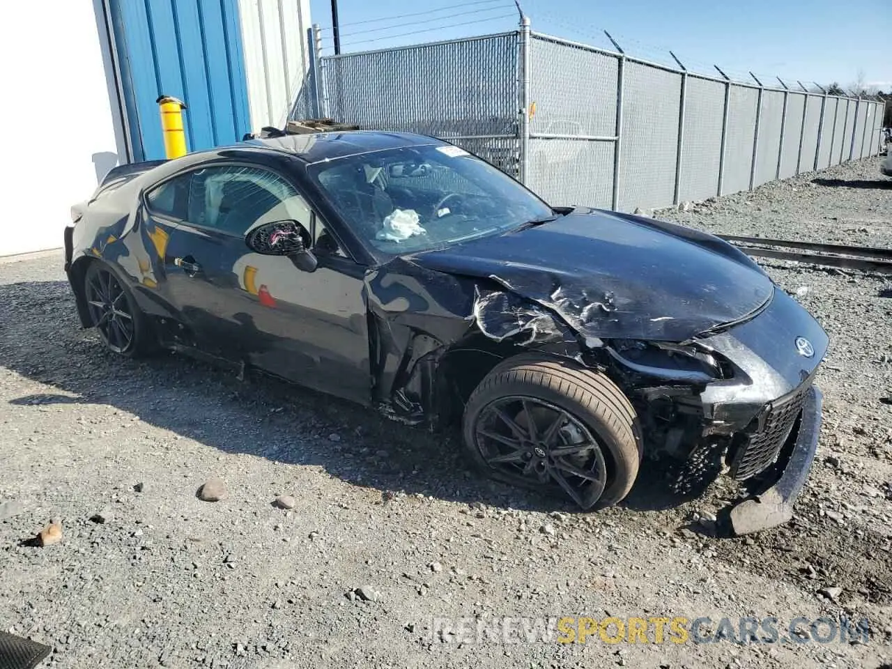 4 fotografías del automóvil dañado JF1ZNBE13R8757579 TOYOTA GR 86 PREM 2024