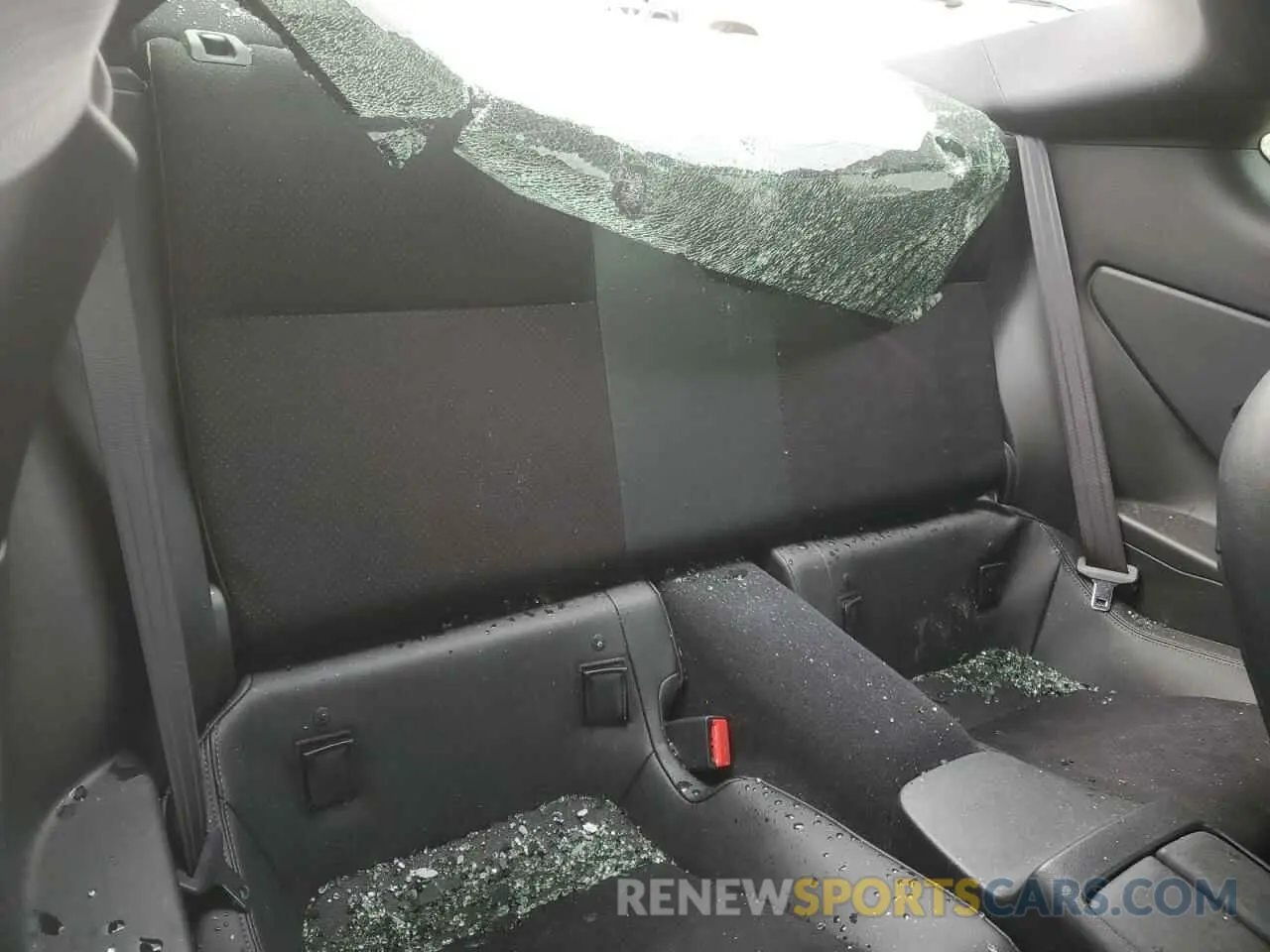 10 fotografías del automóvil dañado JF1ZNBE14R8755632 TOYOTA GR 86 PREM 2024