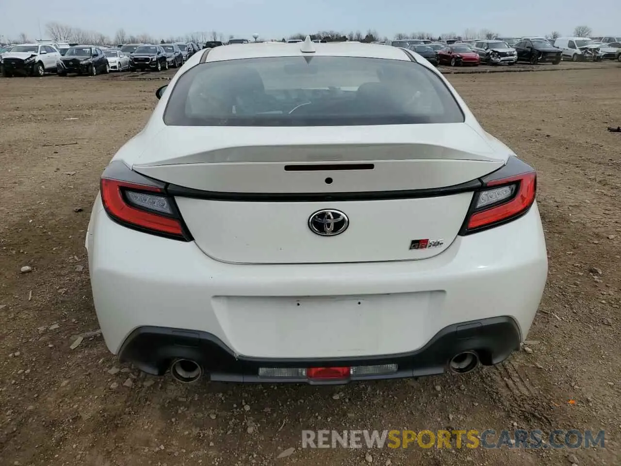 6 fotografías del automóvil dañado JF1ZNBE14R9753406 TOYOTA GR 86 PREM 2024