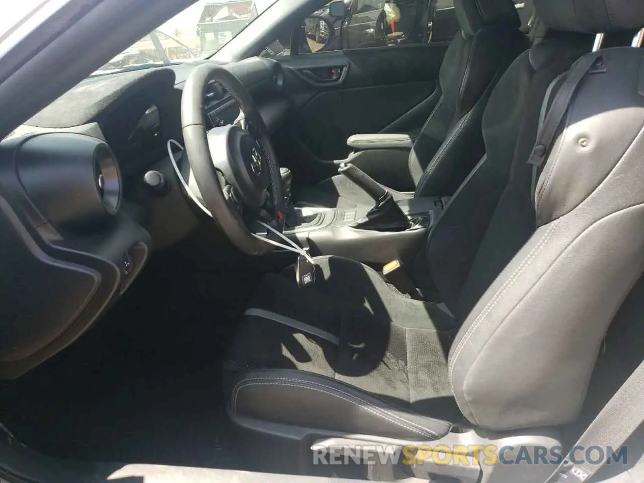 7 fotografías del automóvil dañado JF1ZNBE15R9756816 TOYOTA GR 86 PREM 2024