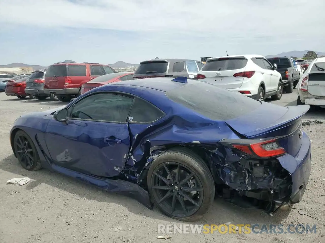 2 fotografías del automóvil dañado JF1ZNBE16R8756183 TOYOTA GR 86 PREM 2024